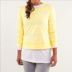 Lululemon | Run Warm Up Crew top Mellow Yellow